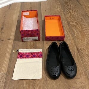 Tory Burch Minnie Ballet Flat. Size 7. Current style! Original box, wrap and bag